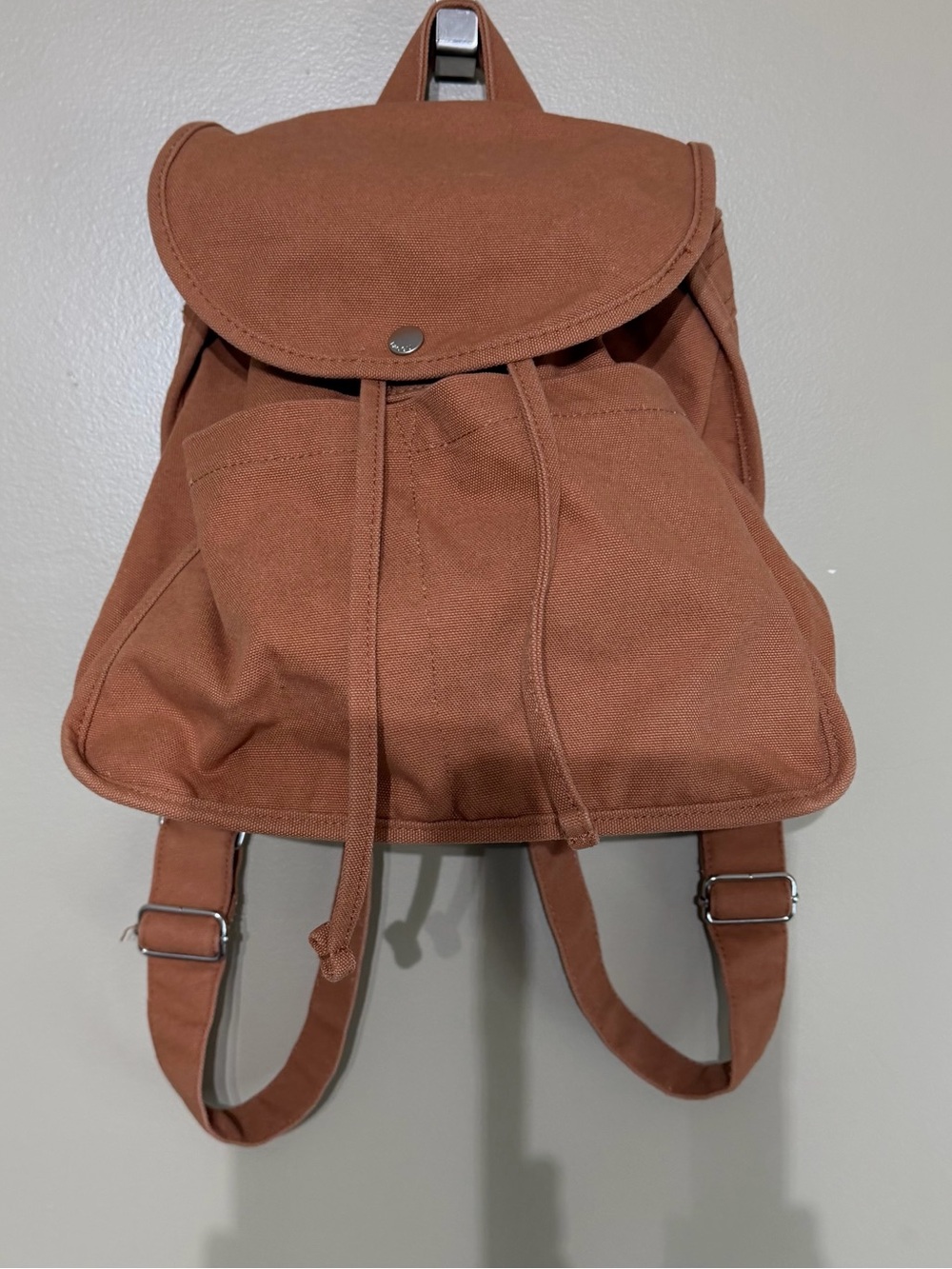 Baggu Drawstring Backpack - Picture 4 of 11